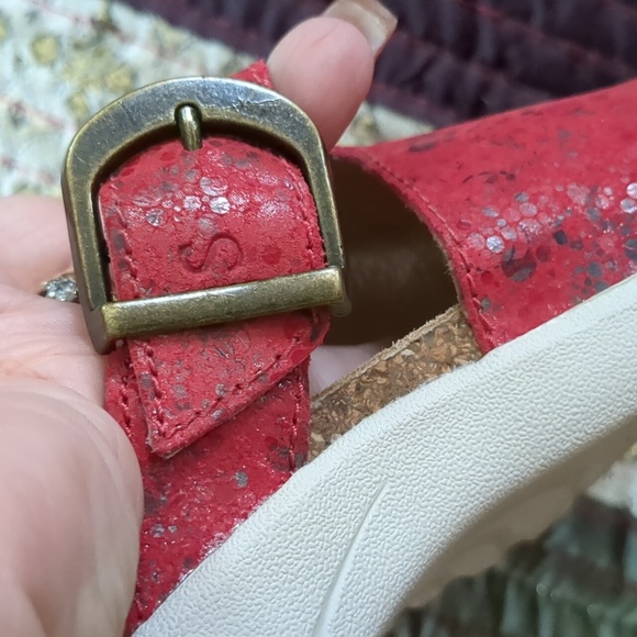 JOSEF SEIBEL* red size 39 slip on comfort side buckle rubber sole ladies sandals - Picture 13 of 15